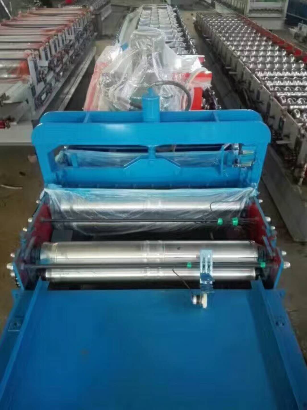 820型角驰压瓦机