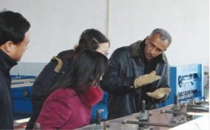 渤海双层压瓦机就是钢结构建筑材料成型的设备